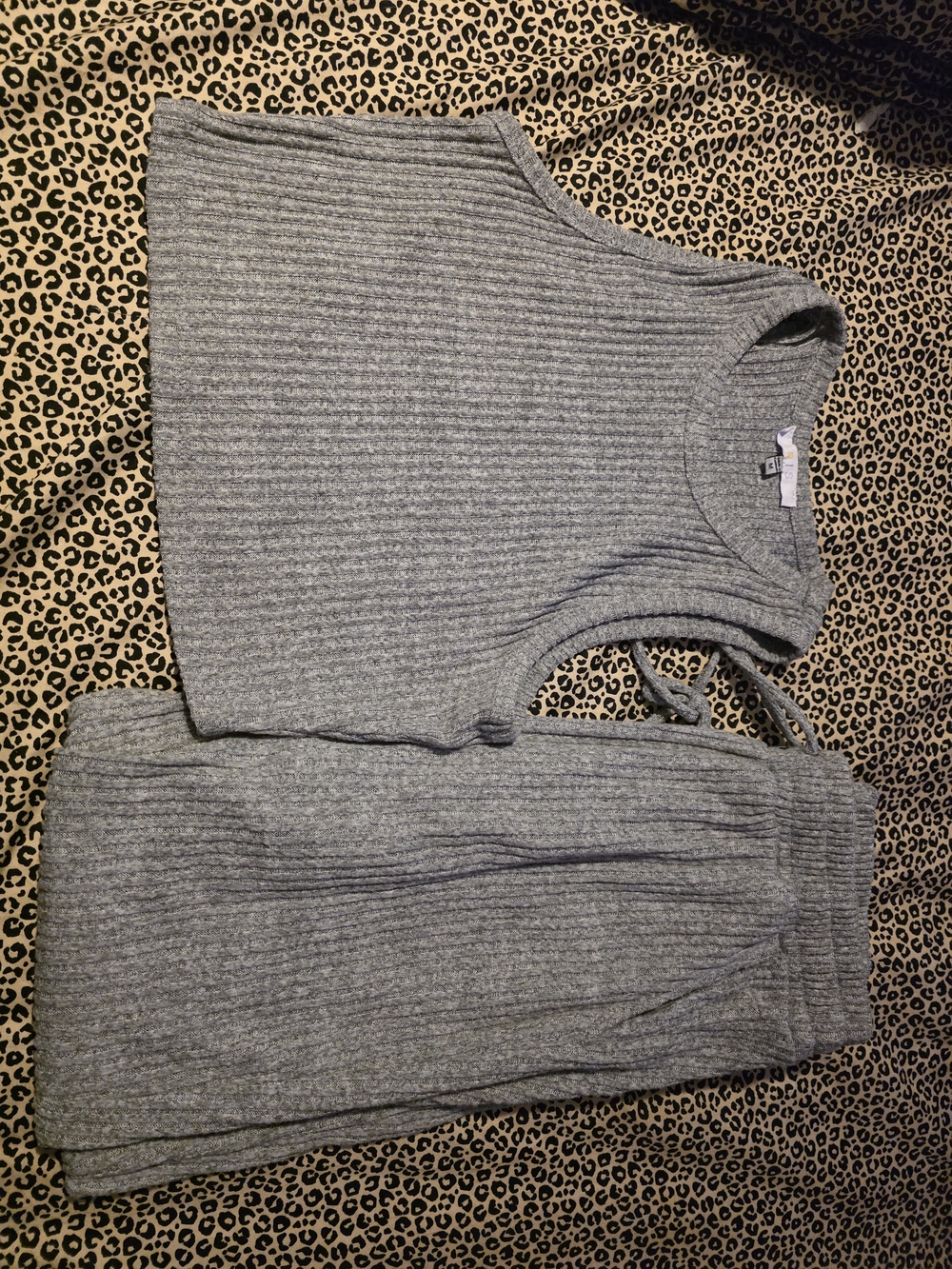iris Gray Ribbed Knit Pajama Set